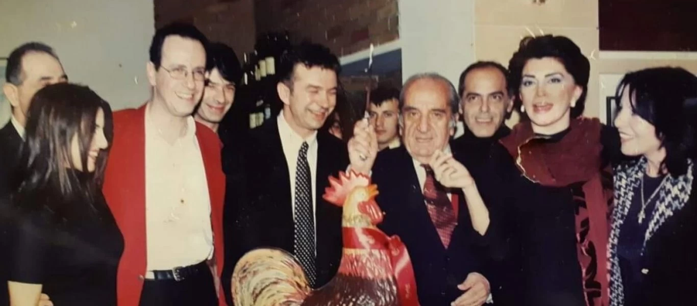 Κατεδαφίστηκε το «Αυγό του Κόκκορα» στην Κυψέλη- Η ιστορία και οι διάσημοι θαμώνες (φώτο)